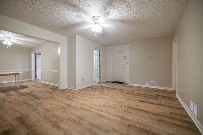 Foto del edificio - 1151 Brookwood Dr