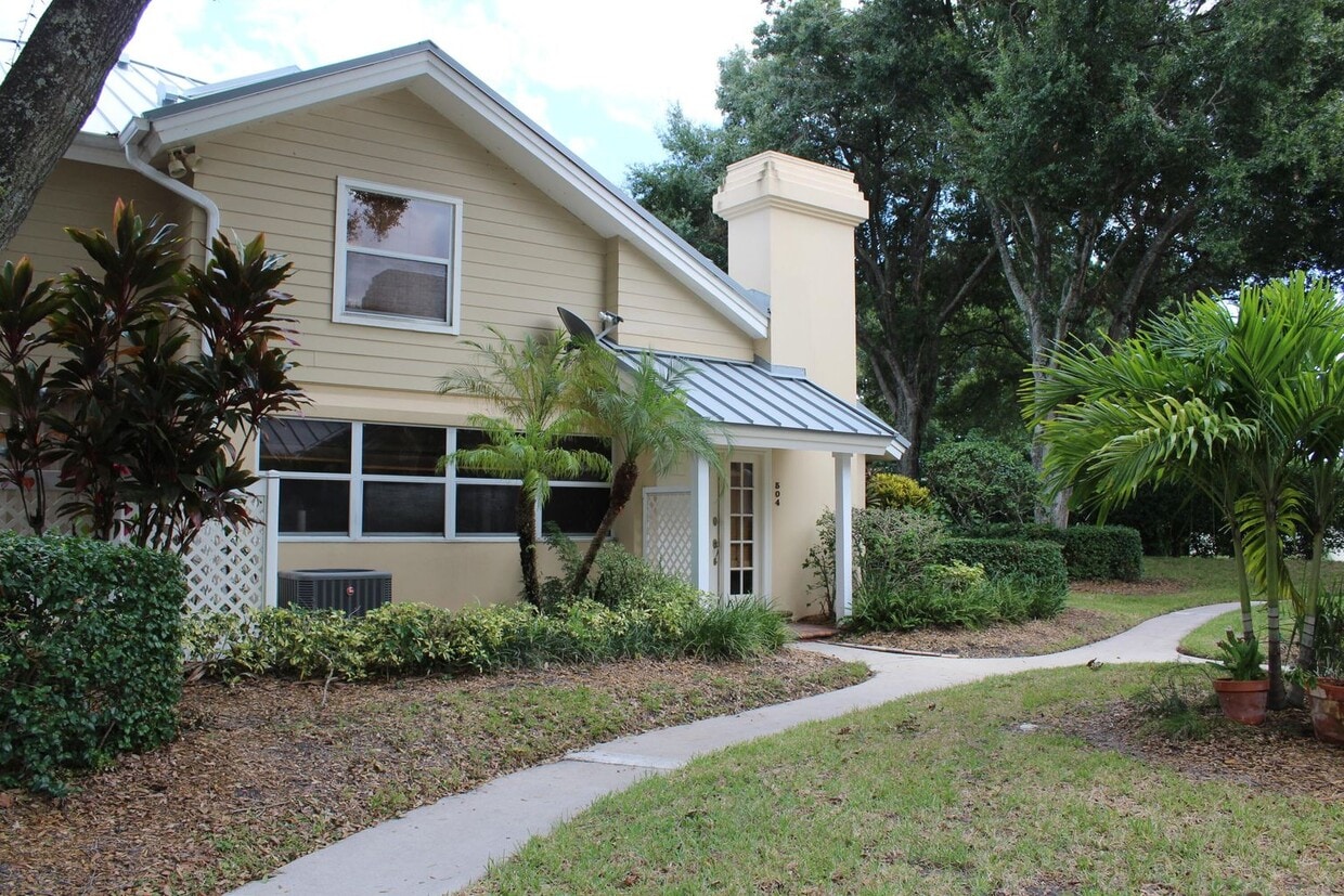 504 Bradford Ct, Boynton Beach, FL 33436 Townhome Rentals in Boynton