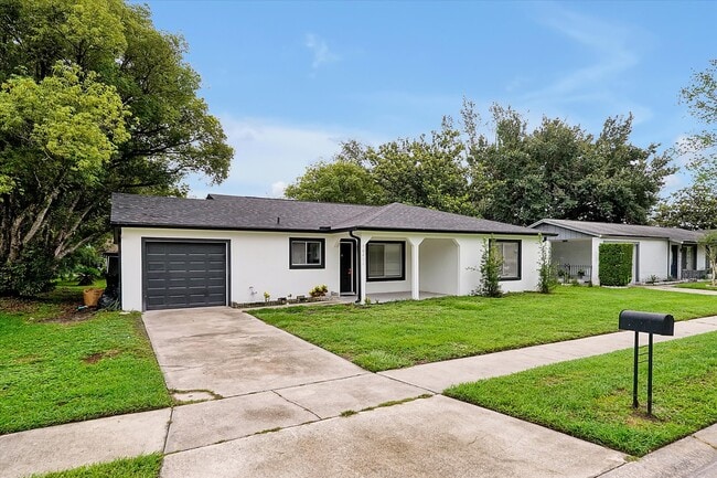 Building Photo - 10211 Gray Eagle Dr