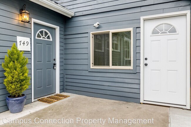 Building Photo - 4 br, 2 bath House - 749 W 13th Ave