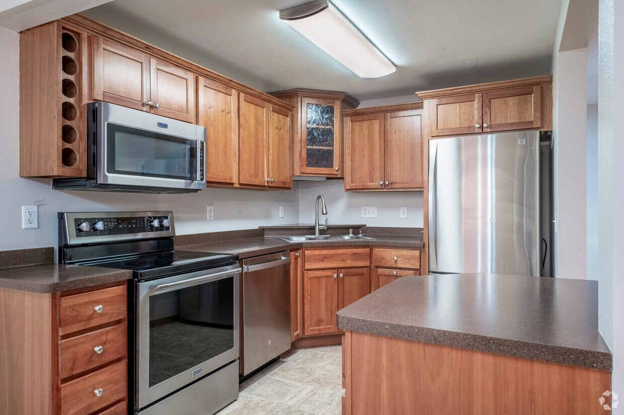 Royal Arms Apartments Apartments in Madison, WI