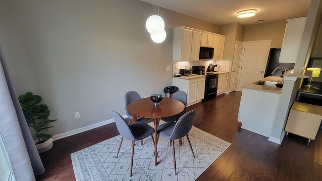 Foto del edificio - 2 Bed, 2 Bath Townhome in Mauldin is Available