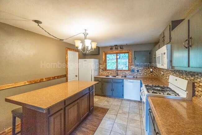 Foto del edificio - 1407 W Spring Ln