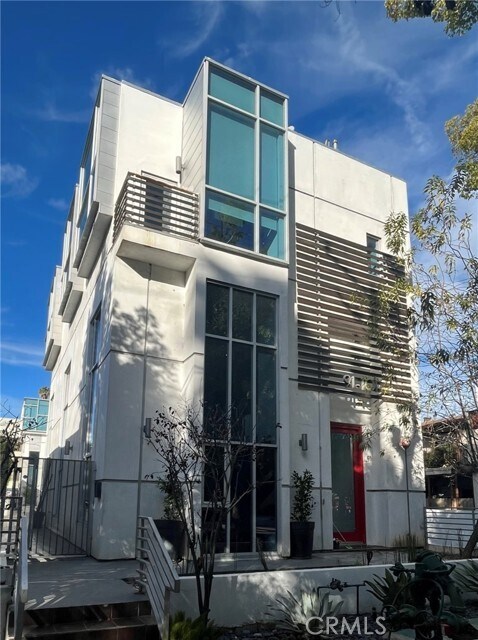 Primary Photo - 101 N Wilson Ave