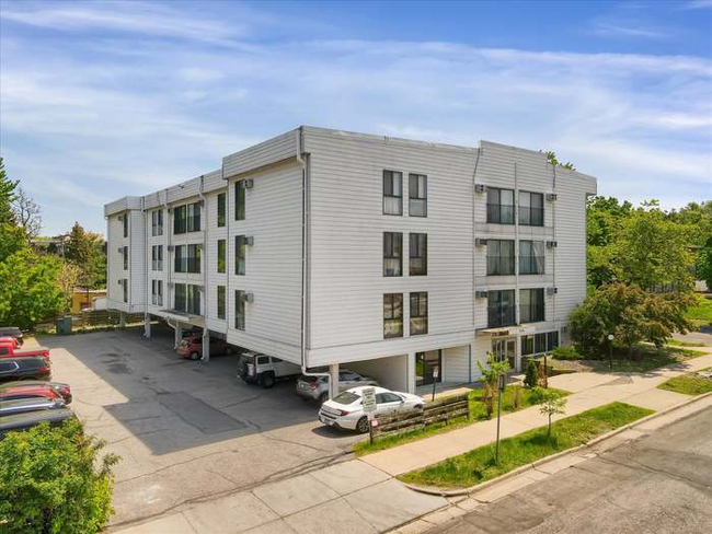 Foto del edificio - 925 30th Ave S