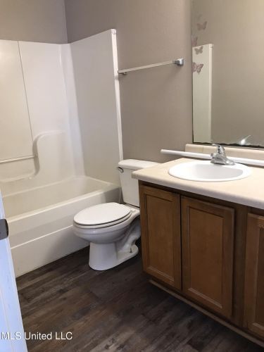 Building Photo - 5469 Quail Creek Cir