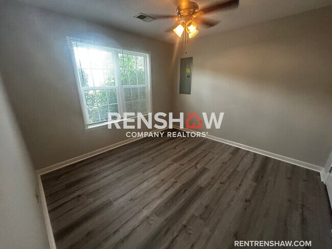 Foto del edificio - 201 Phillips St