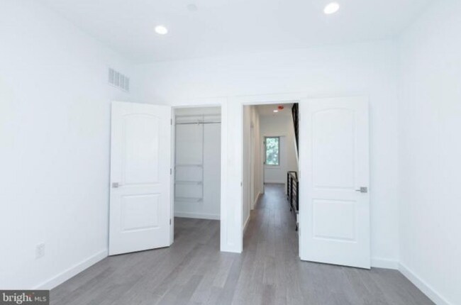 Foto del edificio - 1208 N Etting St