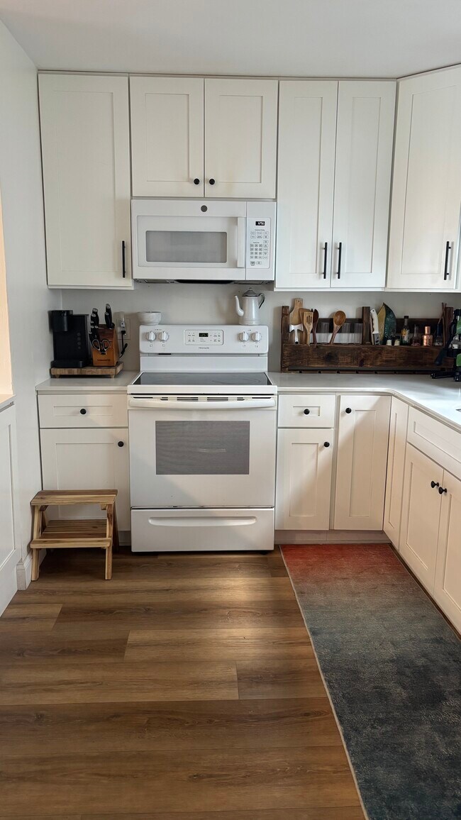 Foto del edificio - 4000 Bayshore Ave