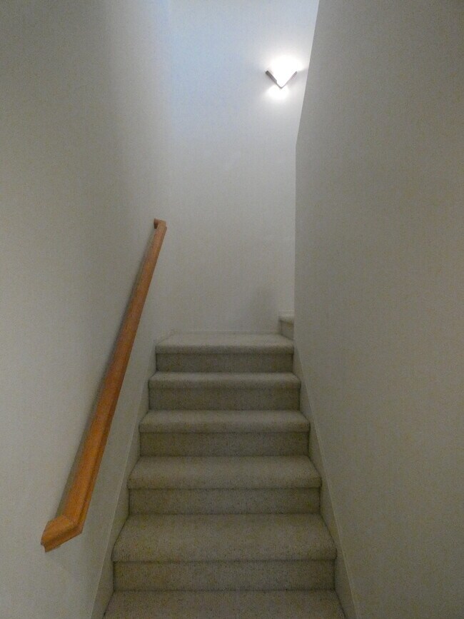 Building Photo - 820 Timberwood