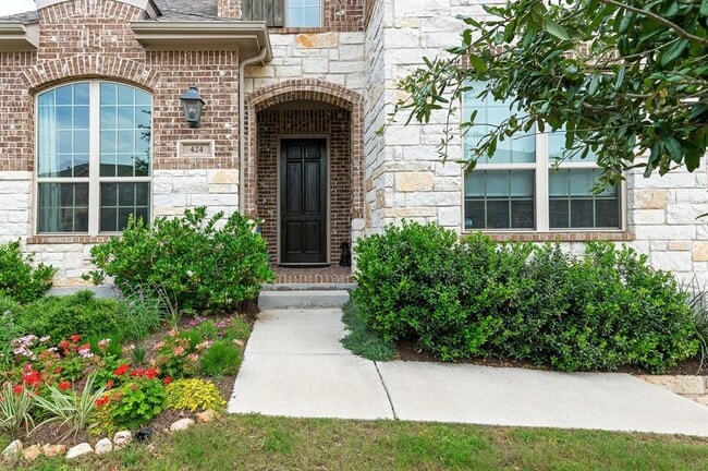 Building Photo - 424 Guadalupe River Ln