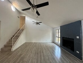 Building Photo - 13919 Baytree Dr