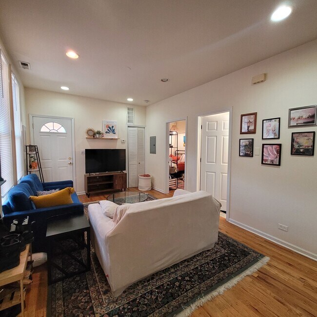 Foto del edificio - 3236 N Clifton Ave