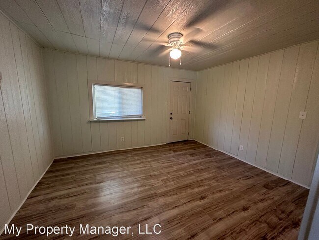 Building Photo - 3 br, 1 bath House - 455 E 71st Street