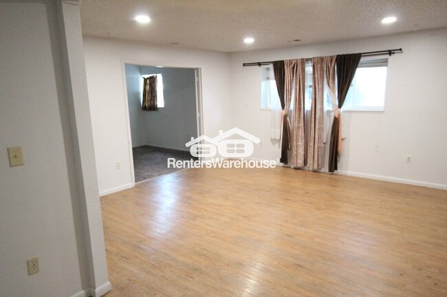 Foto del edificio - 12160 Huron St