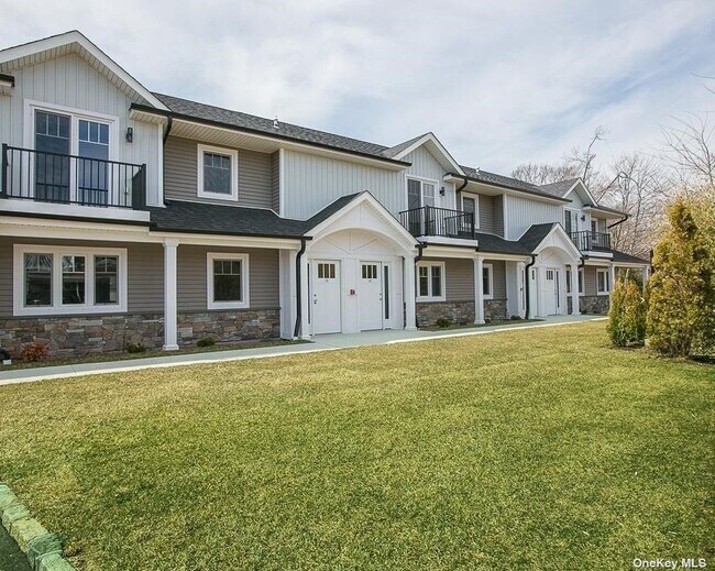 Foto del edificio - 170 W Montauk Hwy