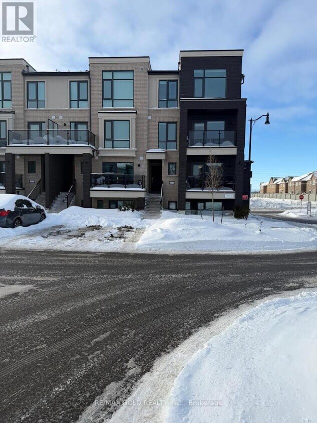 Building Photo - 5 Romilly Ave