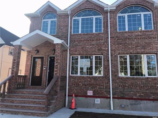 Foto principal - 114-90-114177 177th St