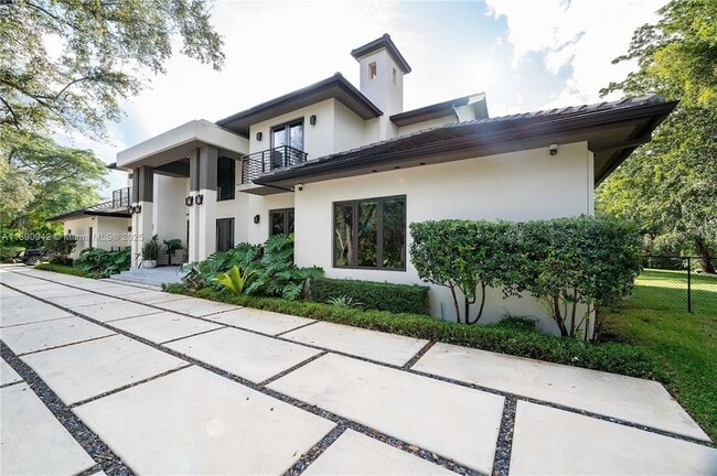 Building Photo - 11200 SW 60th Ave