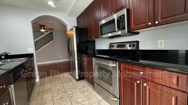 Foto del edificio - 9745 Touchton Rd