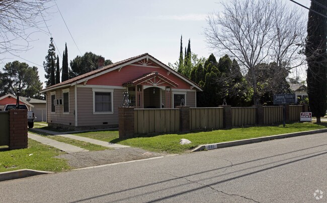 Primary Photo - Juniper Villa Apartments