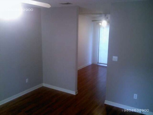 Foto del edificio - 6370 Windsor Gate Ln