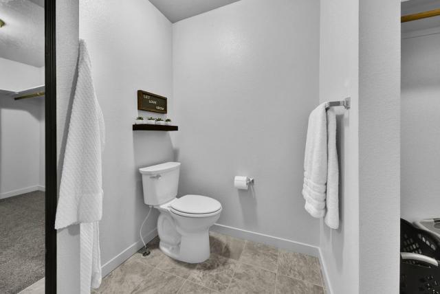 Foto del edificio - 4 bedroom in Meridian CA 83646