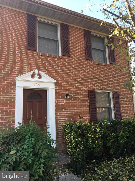 Building Photo - 129 Farrell Ln