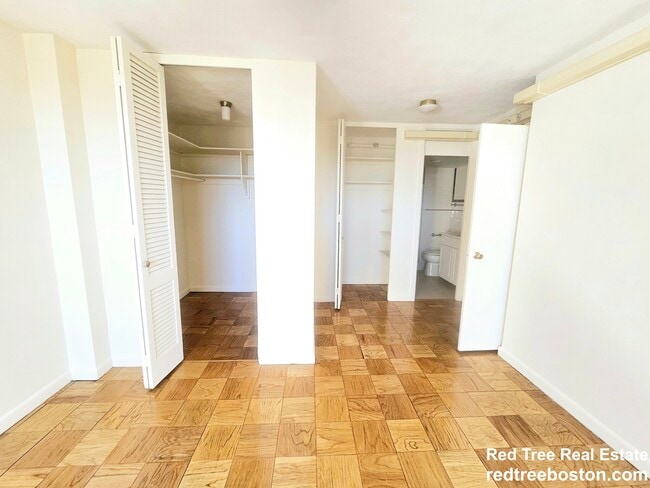 Photo - 101 Monmouth St Apartment