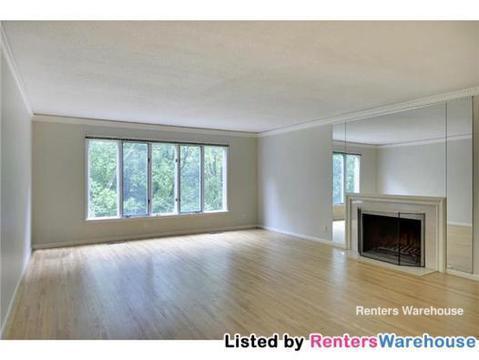 Foto del edificio - 5318 Malibu Dr