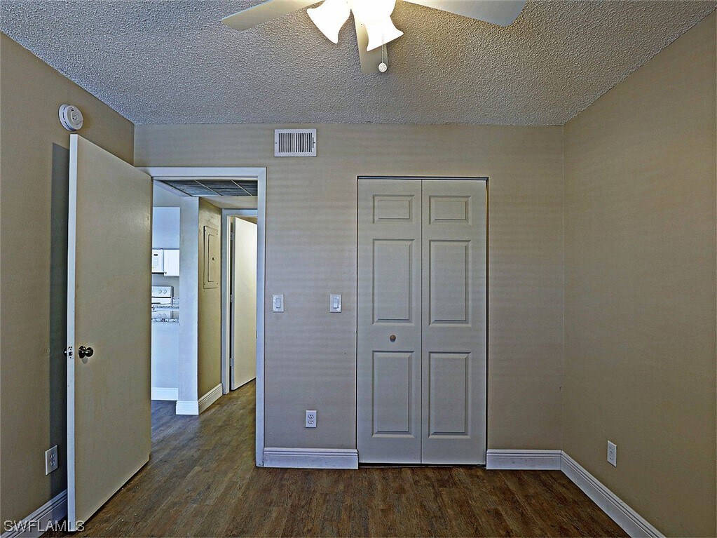 Foto del edificio - 5327 Summerlin Rd