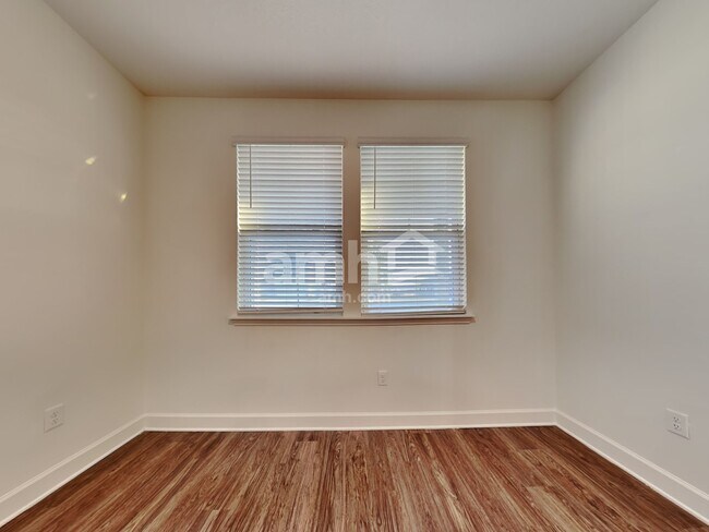 Building Photo - 11482 Fox Hollow Ct