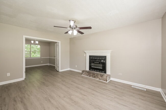 Foto del edificio - 3015 Ansley Ridge Ct