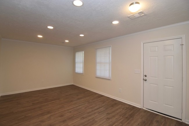 Building Photo - Renovated 3 Bed/2 Bath Near Downtown Augusta