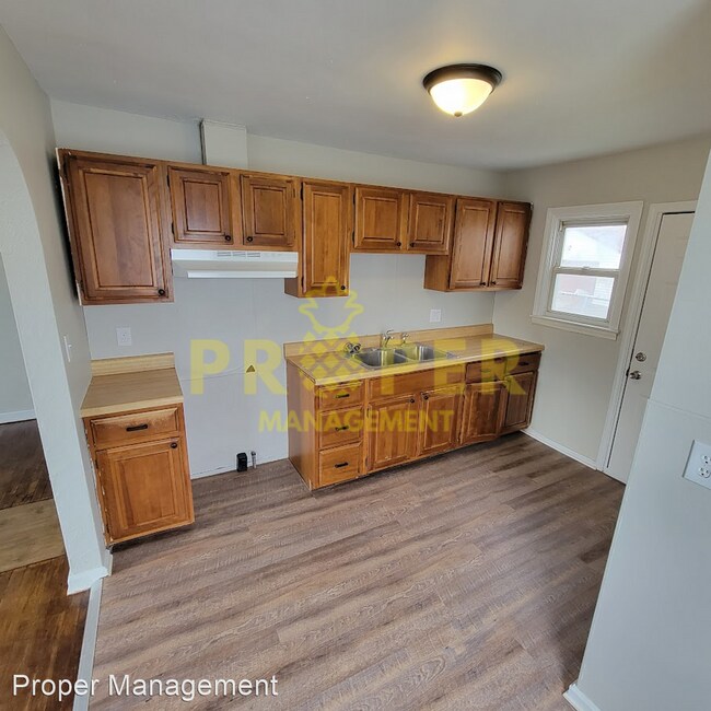 Building Photo - 2 br, 1 bath House - 4637 Sylvan Drive