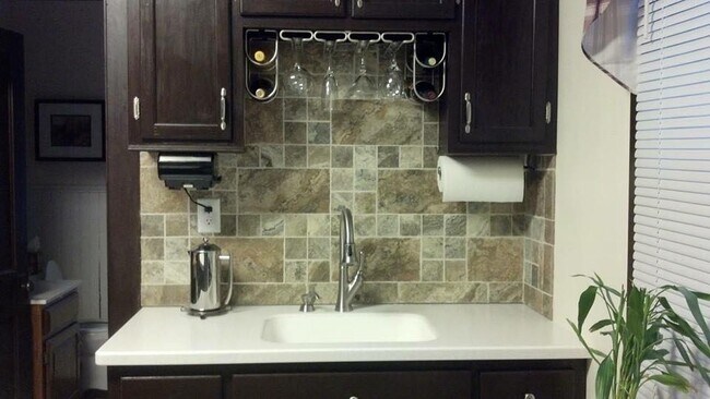Kitchen - 304 E High St