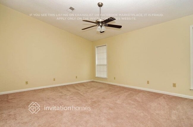 Foto del edificio - 7855 Dogwood Way