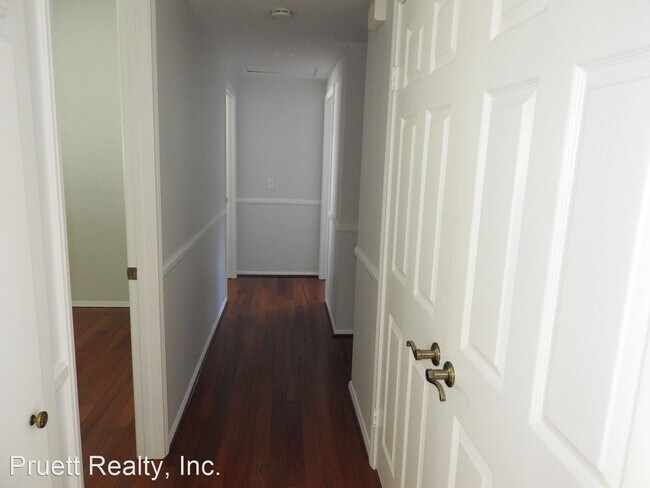Building Photo - 3 br, 2 bath House - 8760 Caminito Abrazo