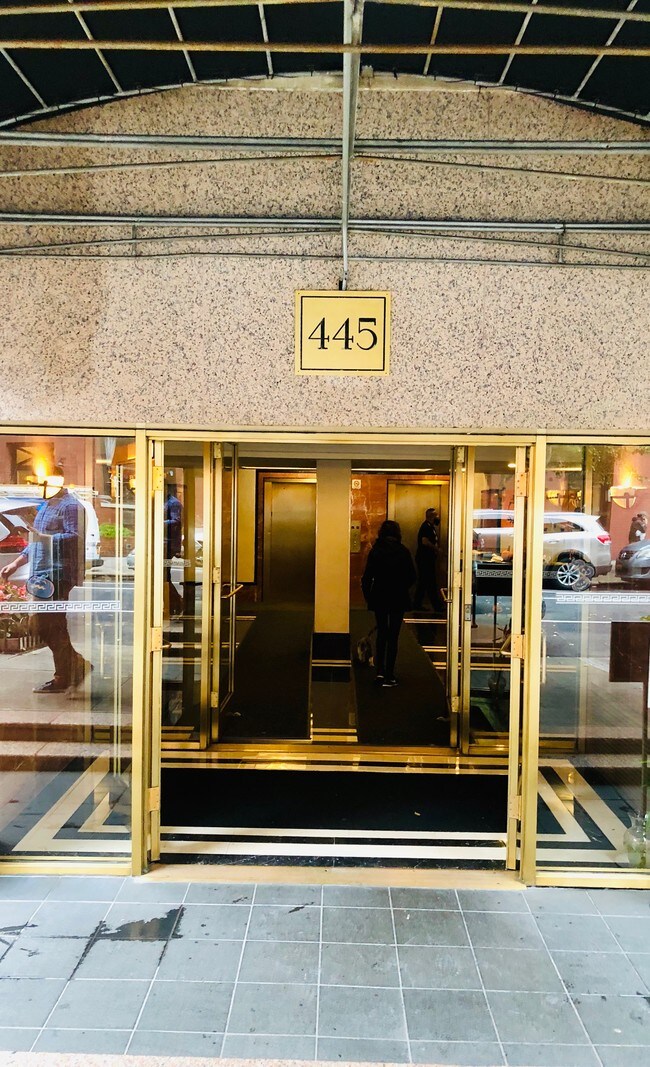 Foto del edificio - 445 E 77th St