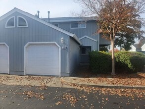 Building Photo - 1750 Marlow Rd