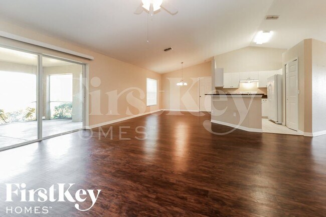 Foto del edificio - 603 NW 27th St