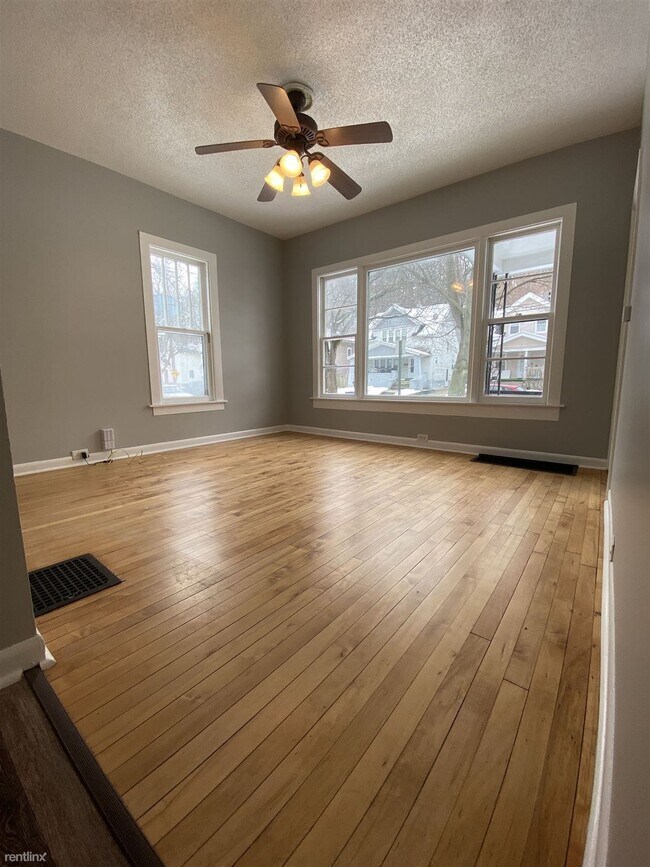 Foto del edificio - 4 br, 1 bath House - 566 Valley Ave NW