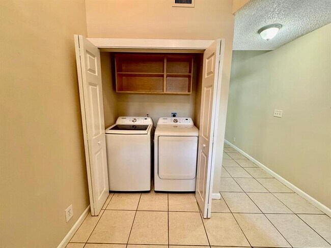 Foto del edificio - 11211 Royal Palm Blvd