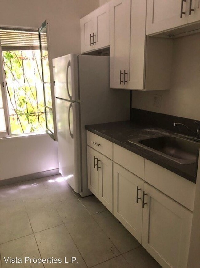 Foto del edificio - 1153 N Vista St