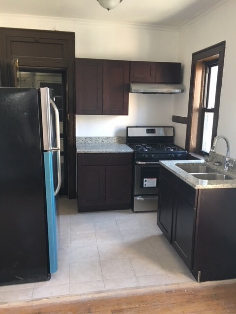 Foto del edificio - 7828 S LAFLIN St