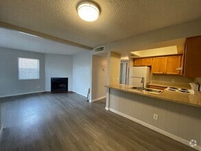 Building Photo - 940 N Benton Ave