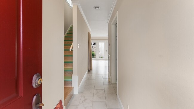 Building Photo - 2107 Lander Ln