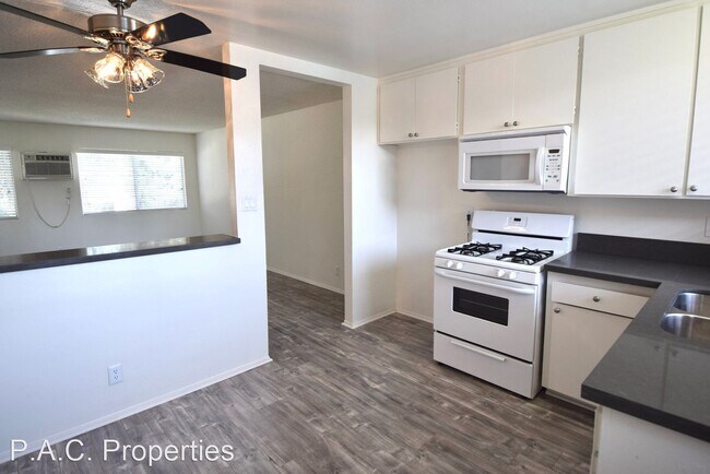 Building Photo - 1 br, 1 bath Apartment - 6954 Woodman Ave ...