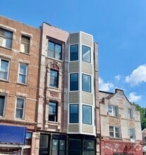 Building Photo - 2156 W 21st St