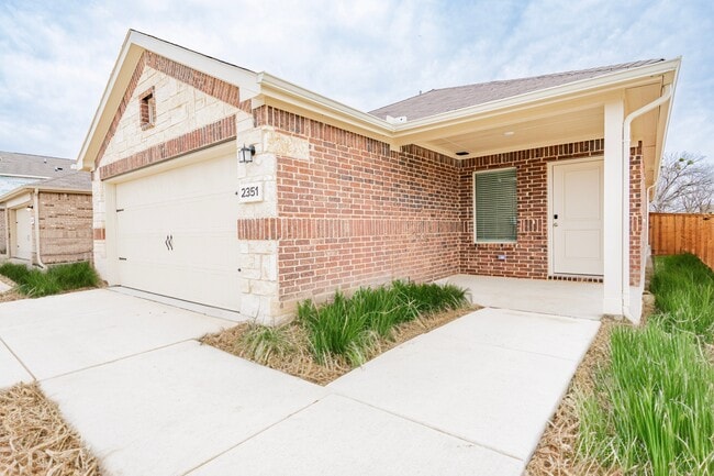 Building Photo - Summerwell Wildcat Ranch